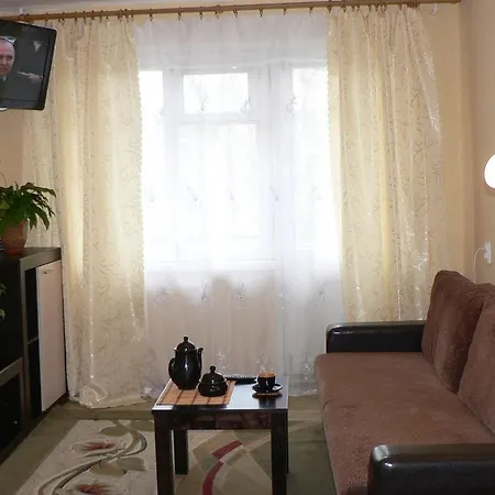 Apartment On Sevastopolsky Park